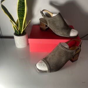 Vaneli Gidit Taupe Suede Perforated Slingback Block Heel Sandals Size 7.5